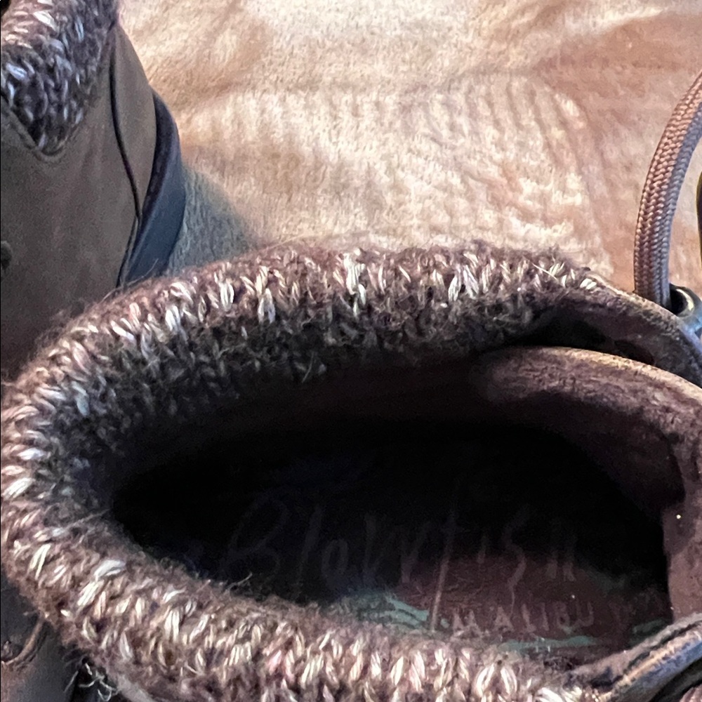 Women’s Blowfish Malibu boots. Lace up/hook. - Picture 5 of 5